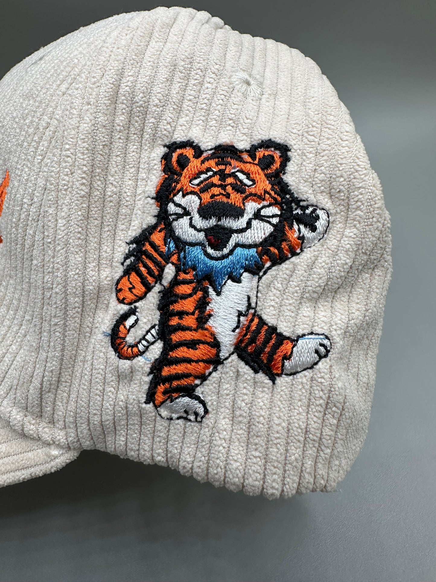 Script Auburn X Dancing Tiger Corduroy Hat